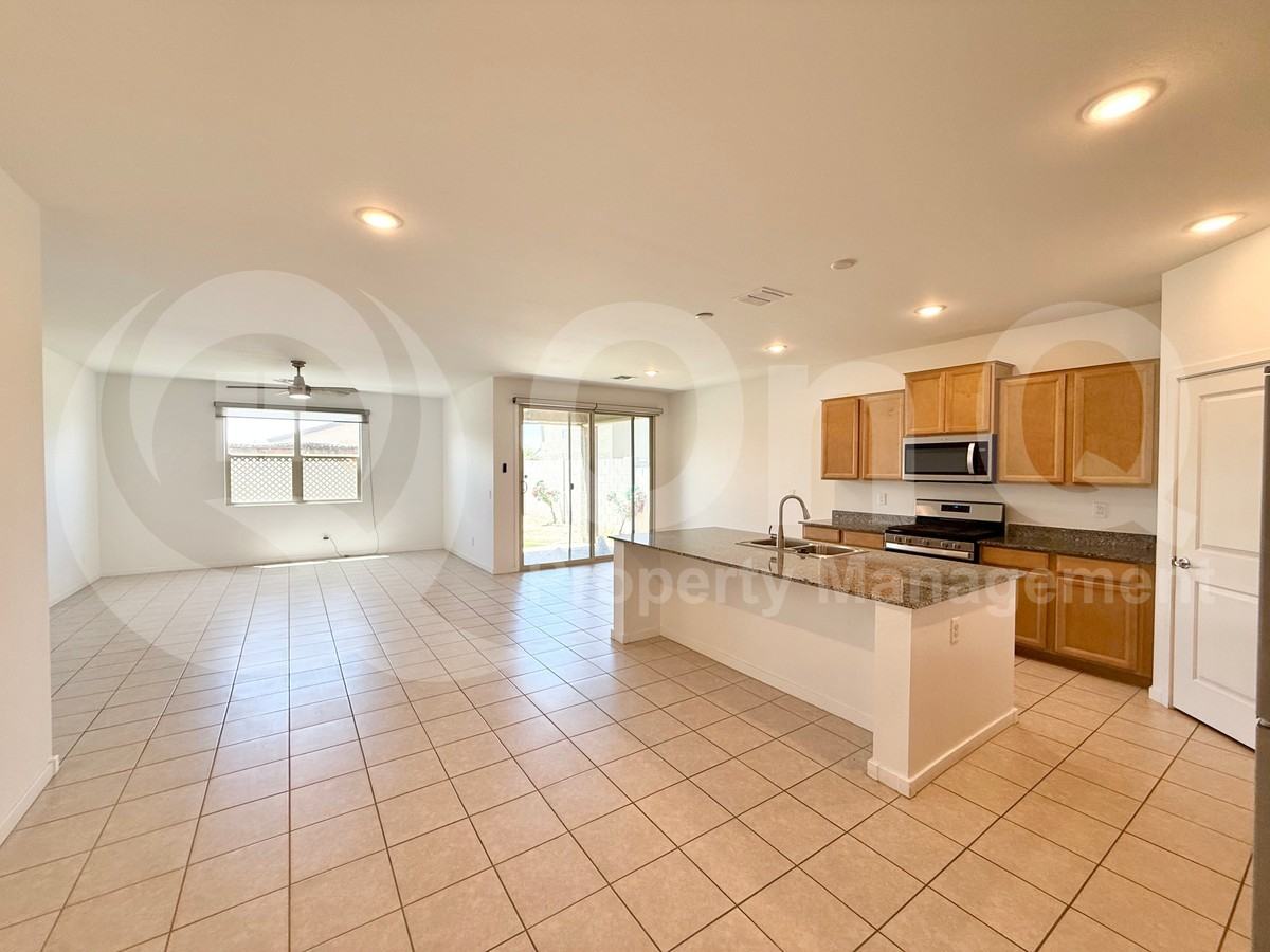 7027 E Gamebird Way - Photo 3 of 24