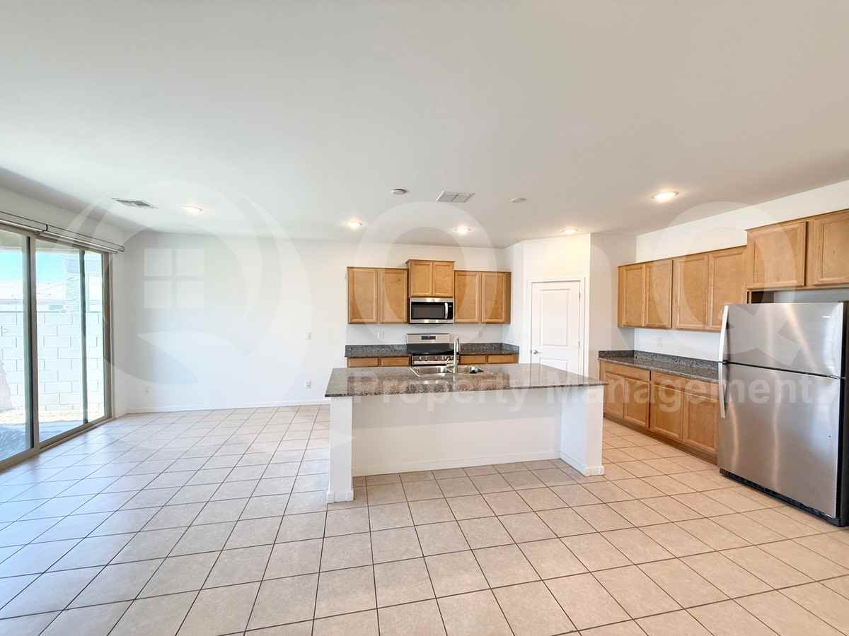 7027 E Gamebird Way - Photo 4 of 24