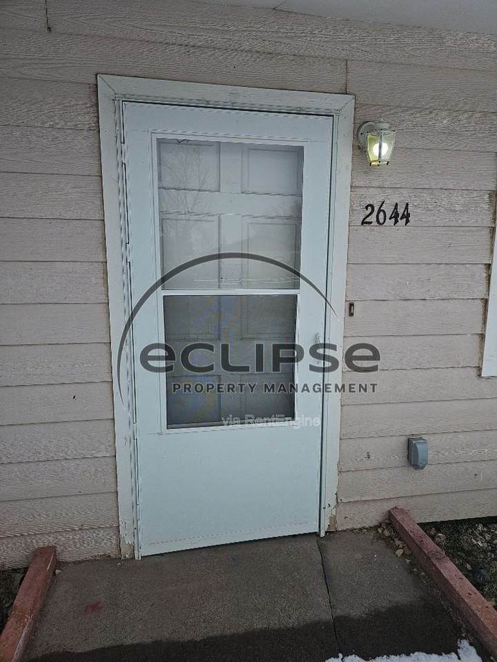 2644 Clark St - Photo 2 of 18