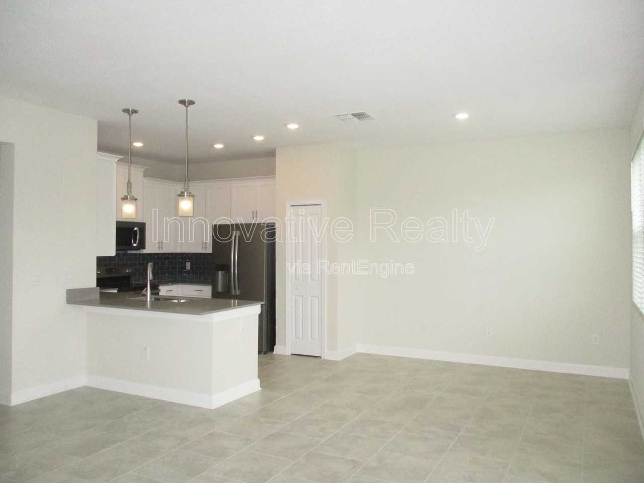 11504 Whistling Pine Way - Photo 2 of 37