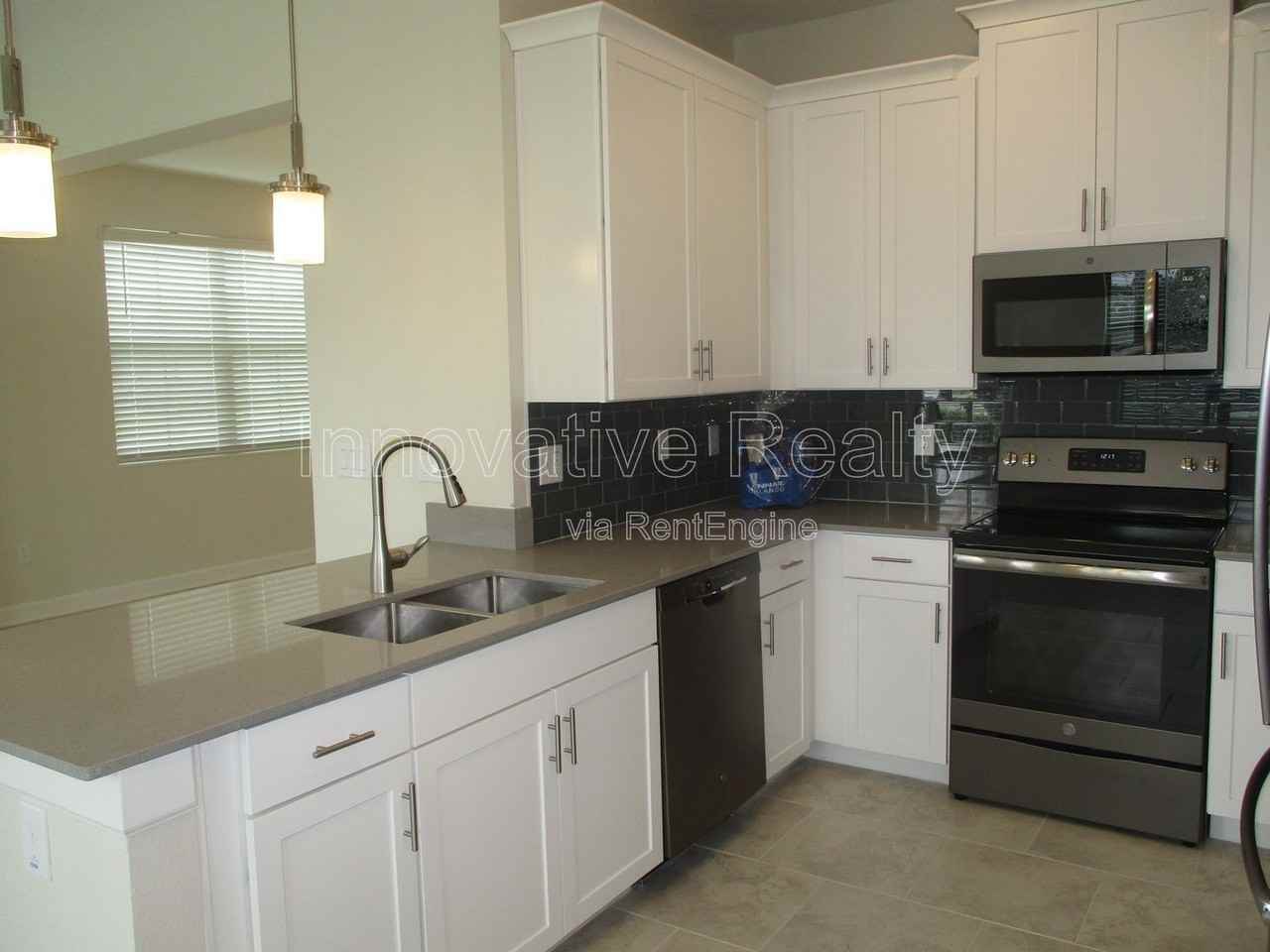 11504 Whistling Pine Way - Photo 5 of 37