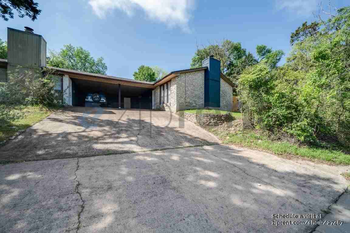5400 Lishill Cv #A - Photo 6 of 37