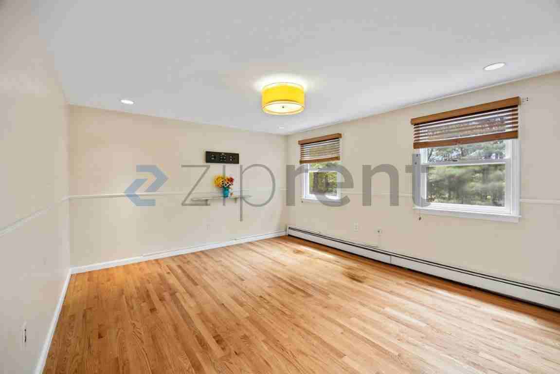 174 Fox Hill Rd - Photo 5 of 38