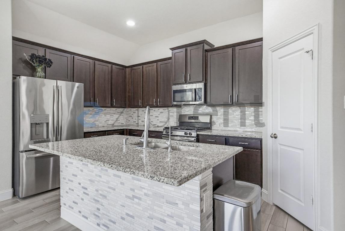 9511 Bricewood Oak - Photo 7 of 28