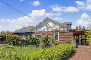 featured image of 619 Nw 199th St #2