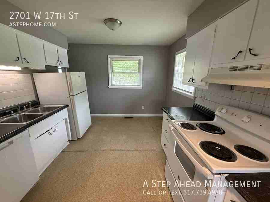 2701 W 17th St - Photo 5 of 18