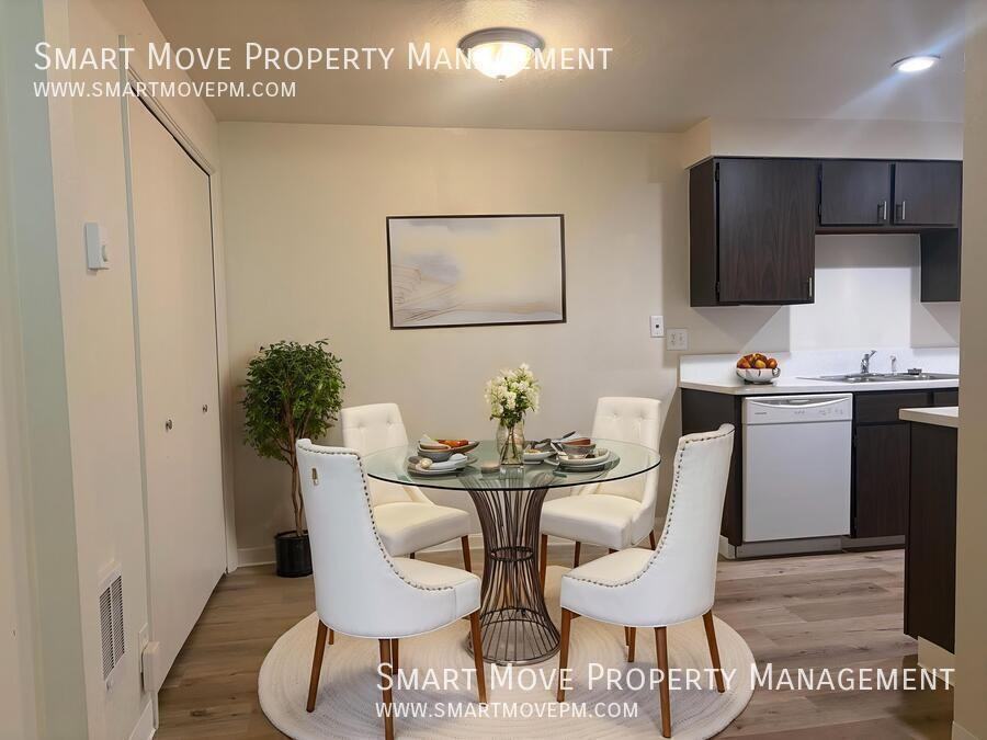 2561 W Targee St - Photo 7 of 23