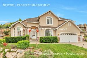 featured image of 204 N Fairway Dr