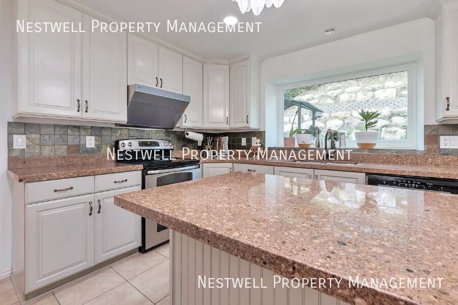 204 N Fairway Dr - Photo 3 of 34