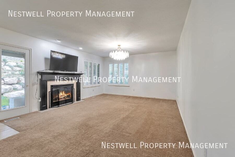204 N Fairway Dr - Photo 7 of 34