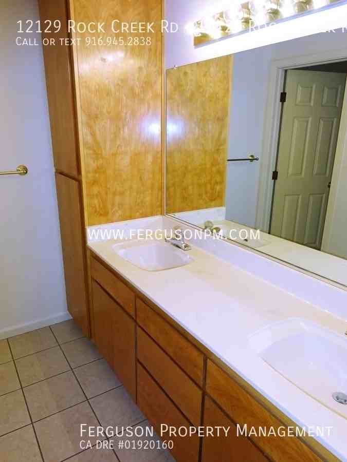 12129 Rock Creek Rd - Photo 4 of 7
