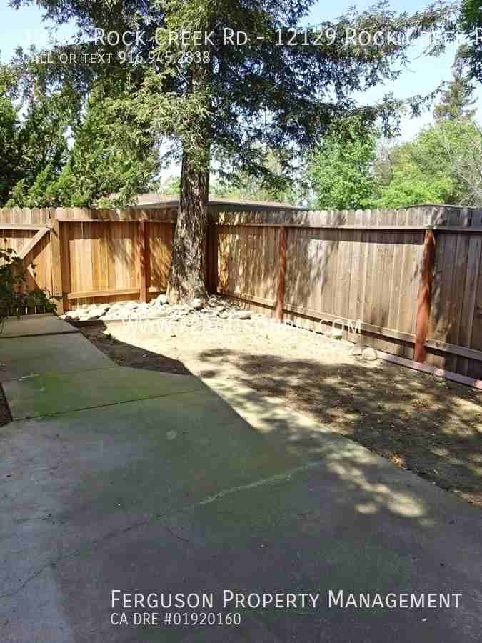 12129 Rock Creek Rd - Photo 6 of 7