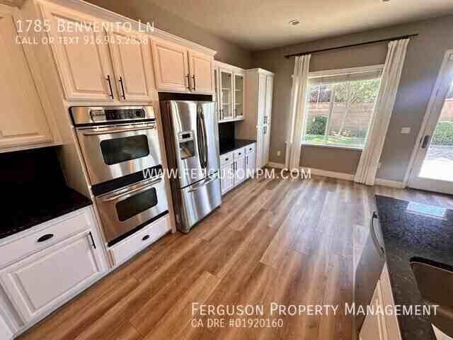 1785 Benvenito Ln - Photo 6 of 24