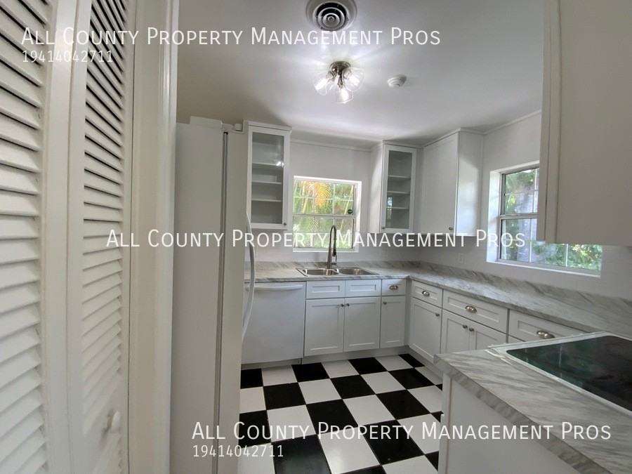 4930 Bay Shore Rd - Photo 5 of 23