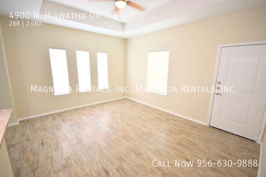 4900 N Hiawatha Dr #1 - Photo 3 of 15