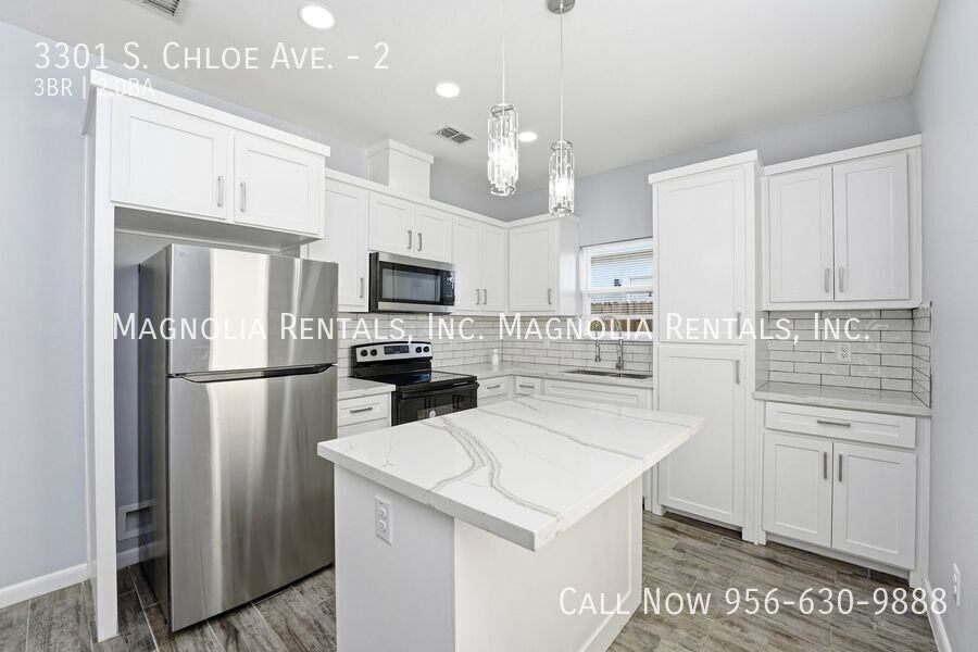 3301 S Chloe Ave #2 - Photo 4 of 15