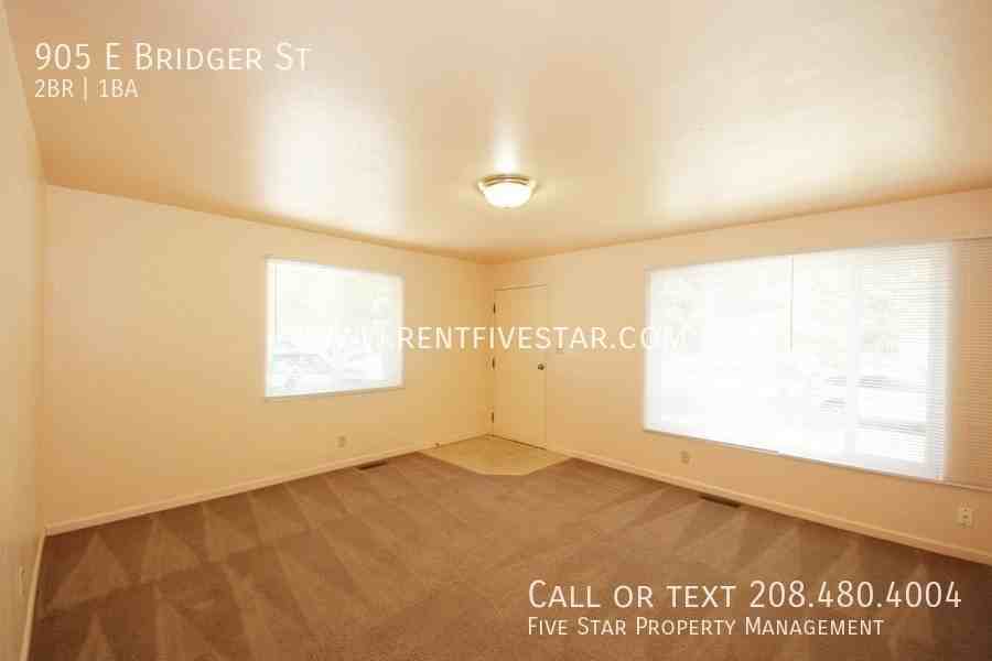 905 E Bridger St - Photo 2 of 11