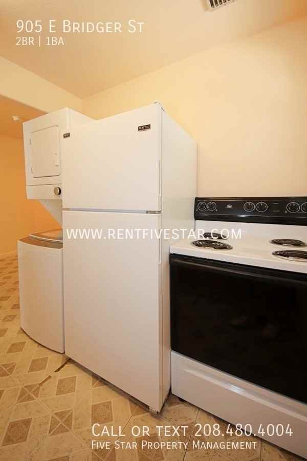 905 E Bridger St - Photo 6 of 11