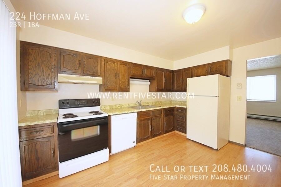 224 Hoffman Ave - Photo 6 of 15