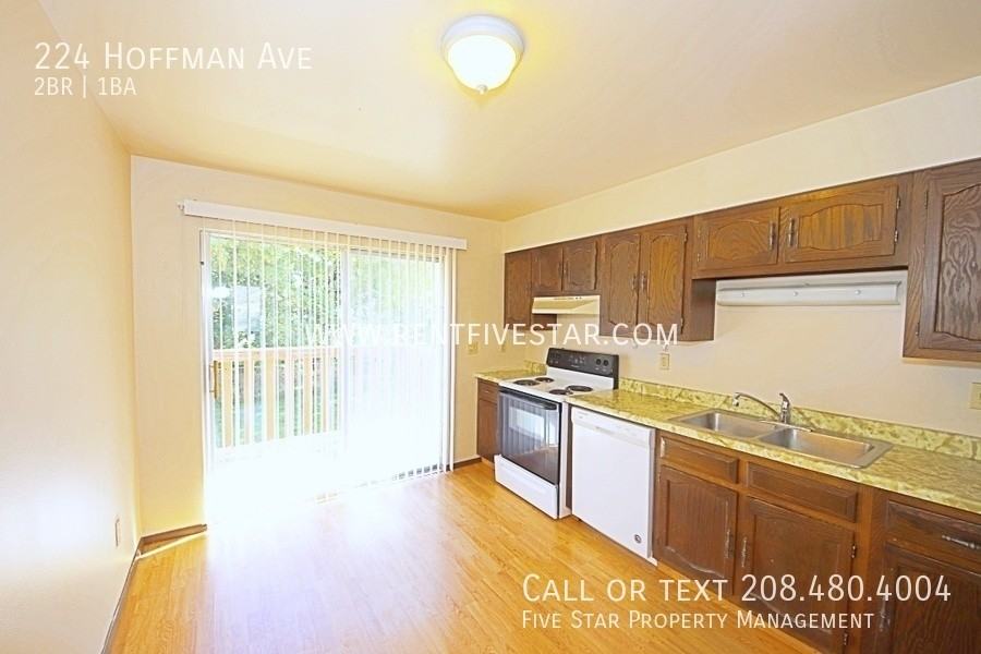 224 Hoffman Ave - Photo 7 of 15