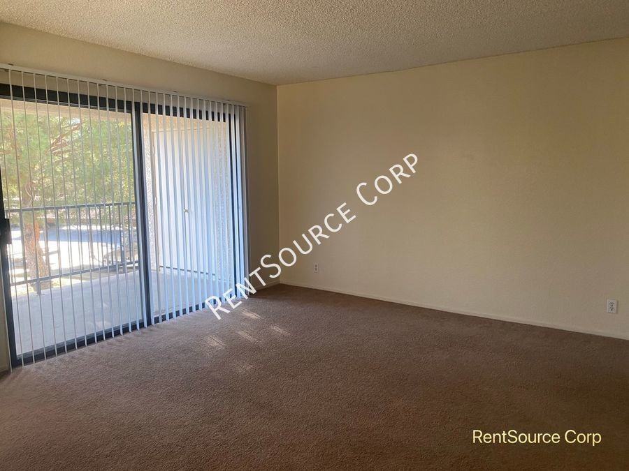 2554 Olive Dr #18 - Photo 2 of 15