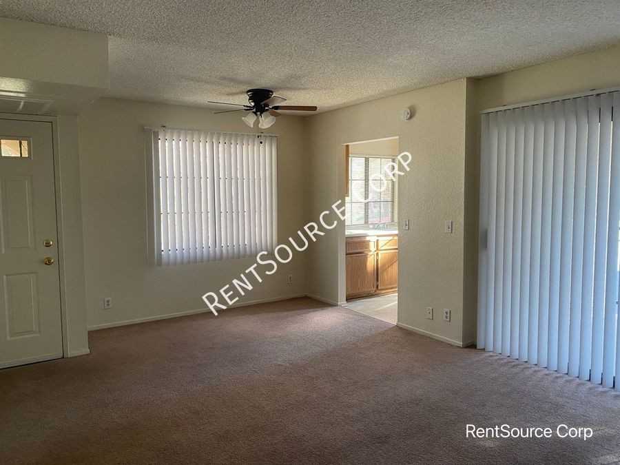 2554 Olive Dr #18 - Photo 3 of 15