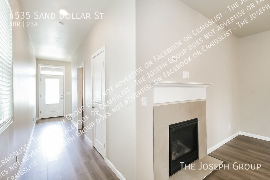 4535 Sand Dollar St - Photo 7 of 31