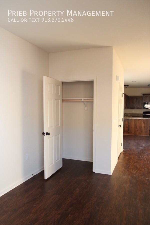 21942 W 125th Pl - Photo 7 of 18
