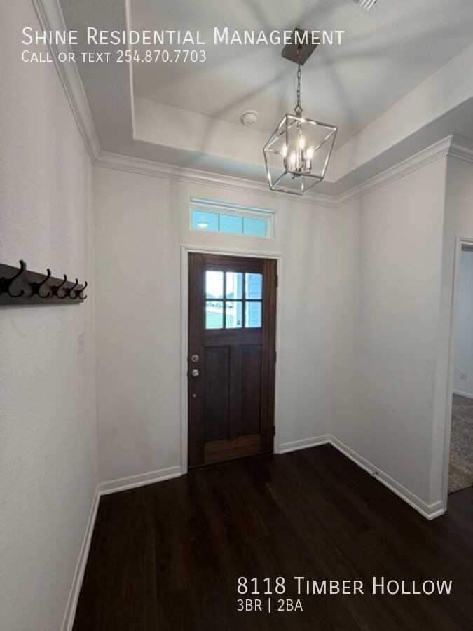 8118 Timber Hollow Ln - Photo 3 of 44