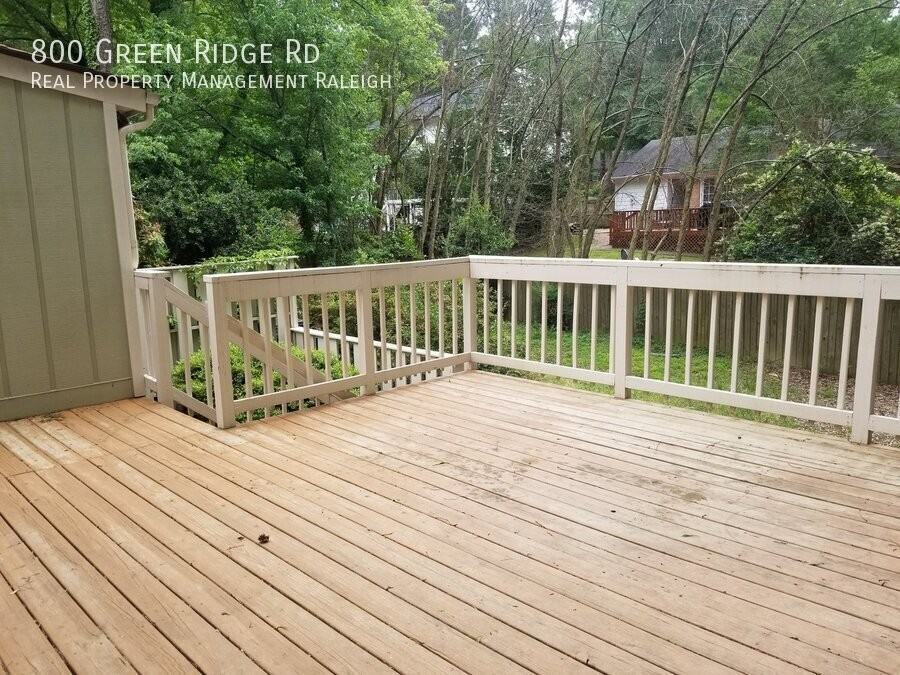 800 Green Ridge Dr - Photo 3 of 14