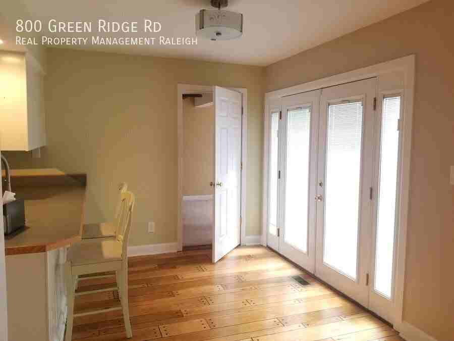 800 Green Ridge Dr - Photo 5 of 14