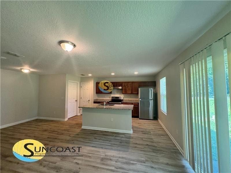 7841 Mariner St - Photo 2 of 12