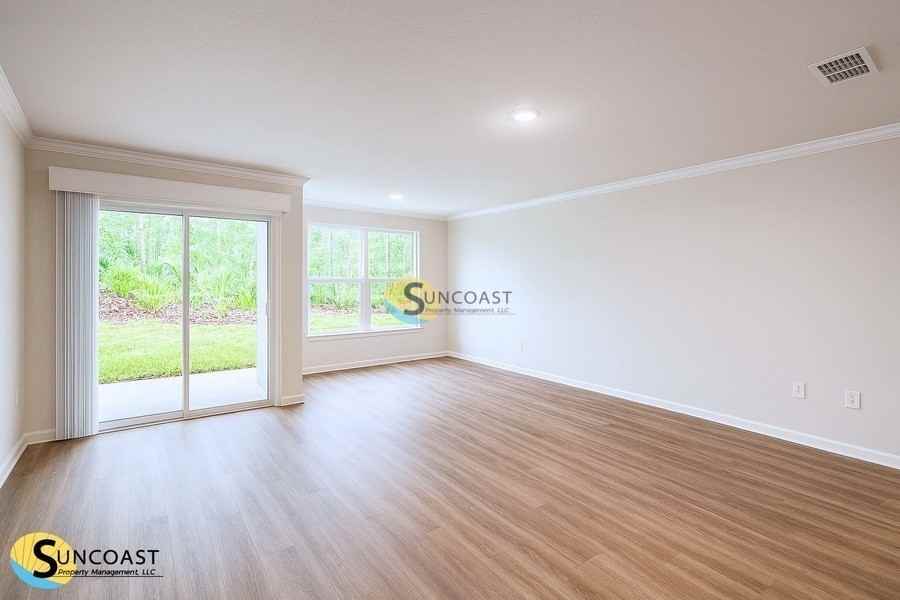 20 Untermeyer Pl #A - Photo 7 of 24