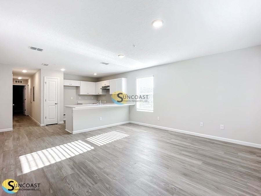 6523 Breezy Oaks Way #102 - Photo 6 of 31