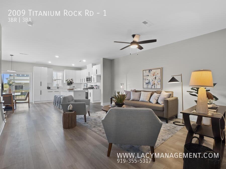 2009 Titanium Rock Rd #1 - Photo 4 of 33