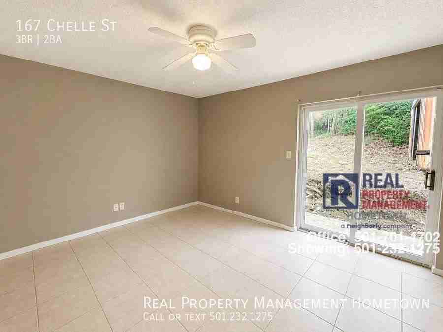 167 Chelle St - Photo 7 of 12