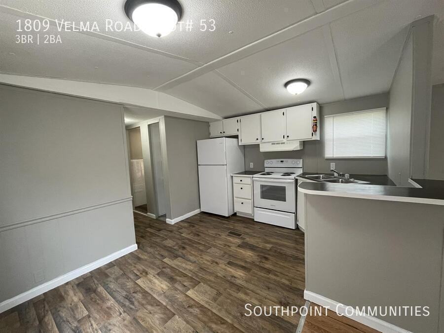 1809 Velma Rd - Photo 2 of 9