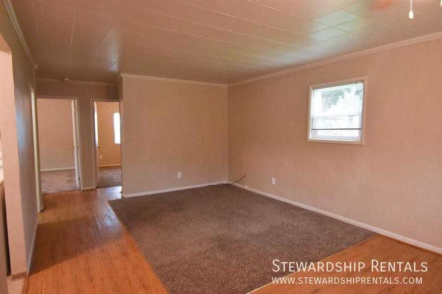 48177 Lauren Dr #4 - Photo 3 of 15
