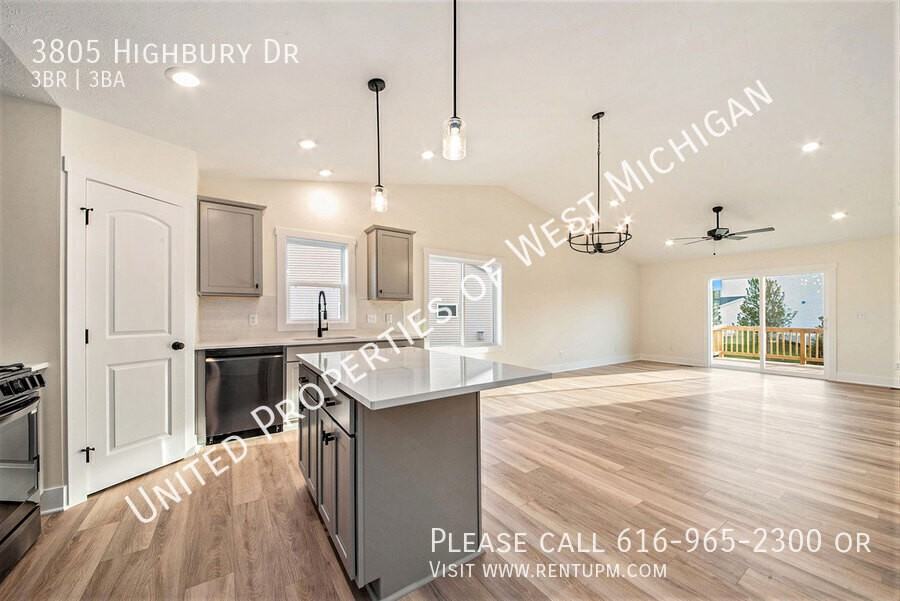 3805 Highbury Dr - Photo 2 of 20