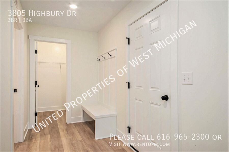 3805 Highbury Dr - Photo 7 of 20