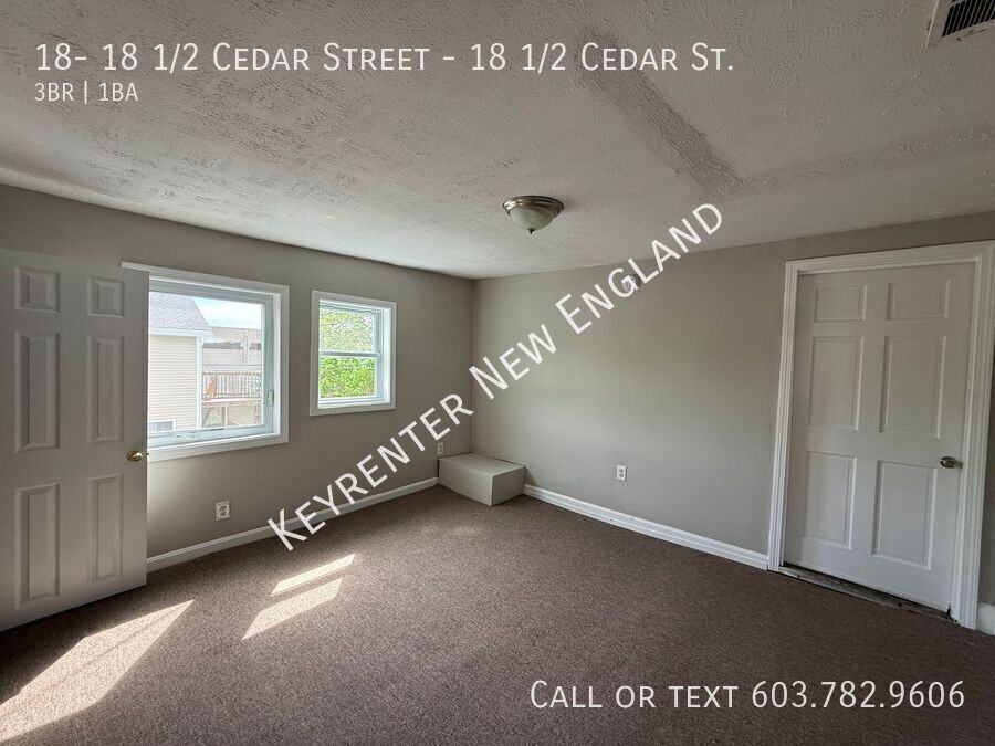 18- 18 1/2 Cedar Street - Photo 6 of 7