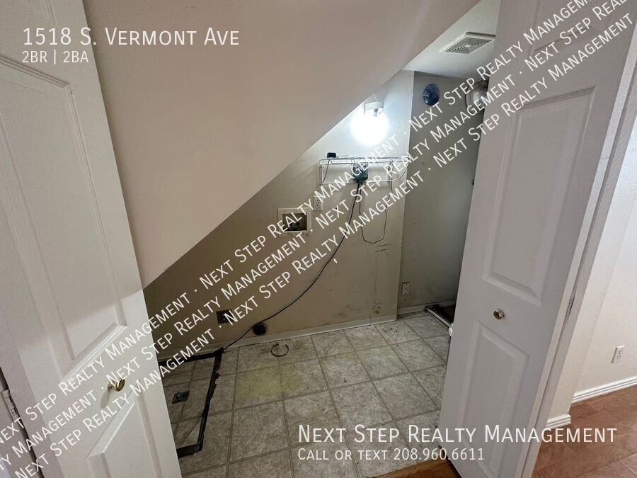 1518 S Vermont Ave - Photo 4 of 15
