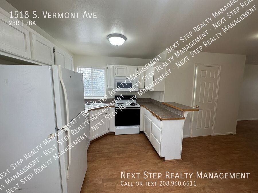 1518 S Vermont Ave - Photo 6 of 15