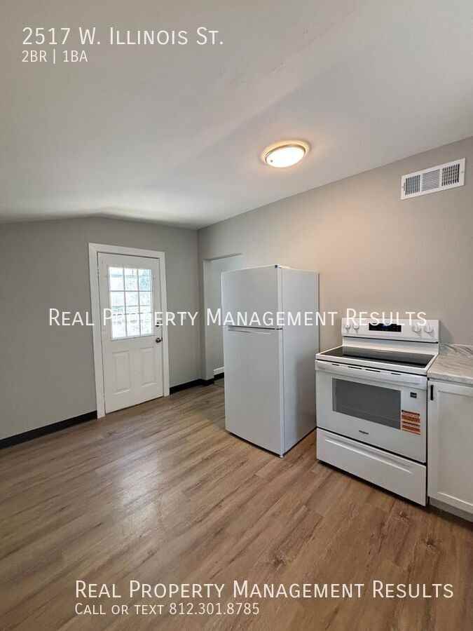 2517 W Illinois St - Photo 5 of 10