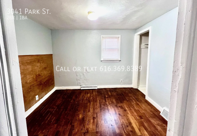 3041 Park St - Photo 3 of 11