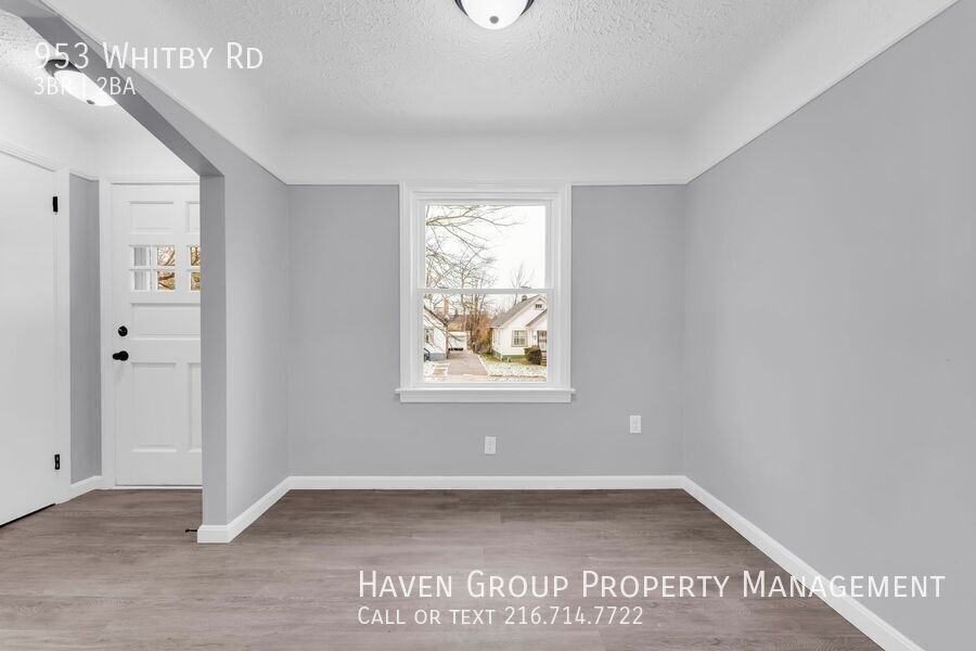 953 Whitby Rd - Photo 3 of 27