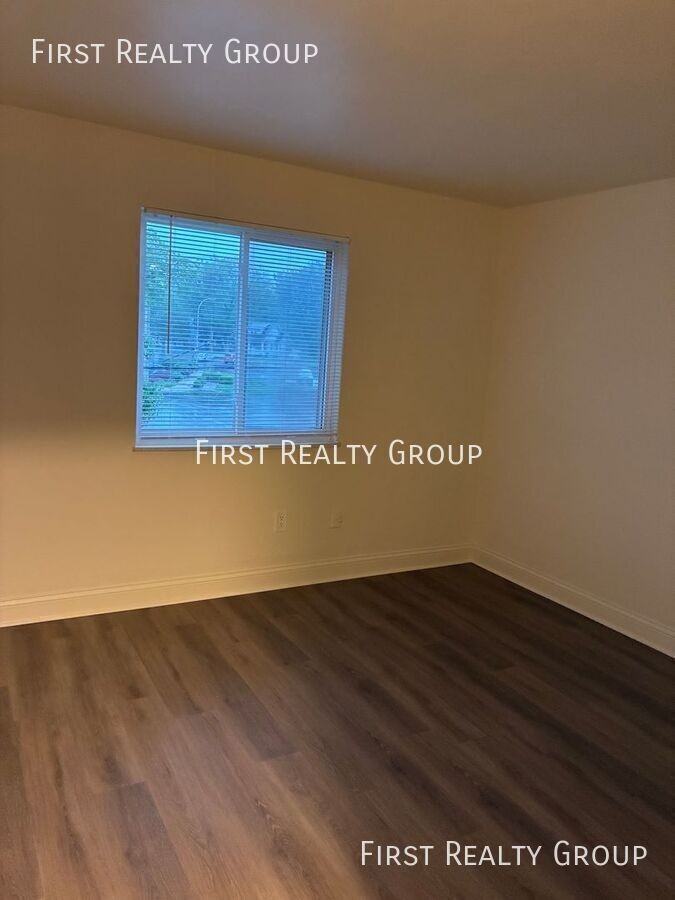 5610 N Main St #310 - Photo 7 of 8