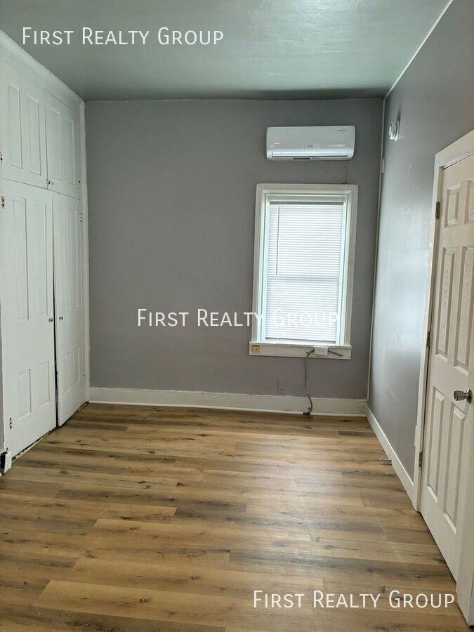 111 S Main St #4 - Photo 6 of 7