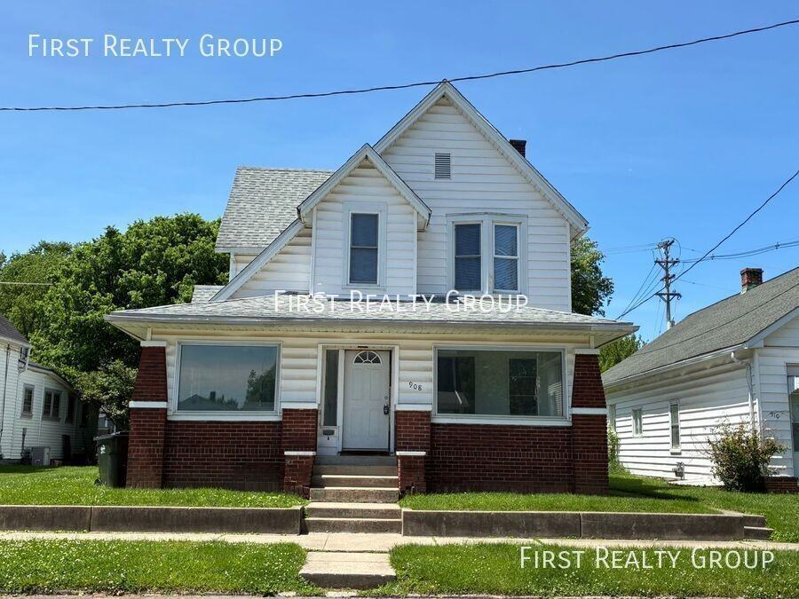 908 Washington Ave #A
