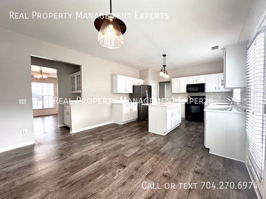 18124 Harbor Mist Rd - Photo 5 of 27